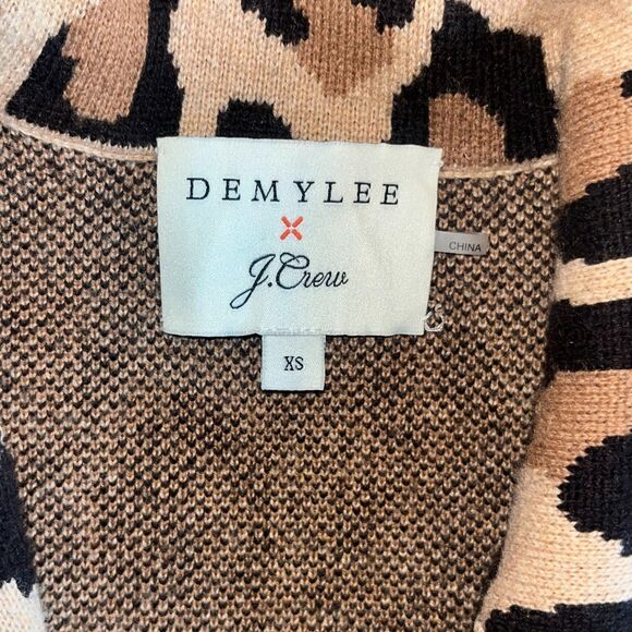 J. Crew Demylee Animal Print Cardigan Sweater XS Collared Pocket Black Tan - Picture 4 of 6
